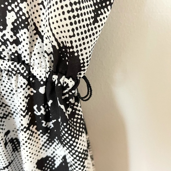 Motherhood Maternity sleeveless top size large - Picture 5 of 11